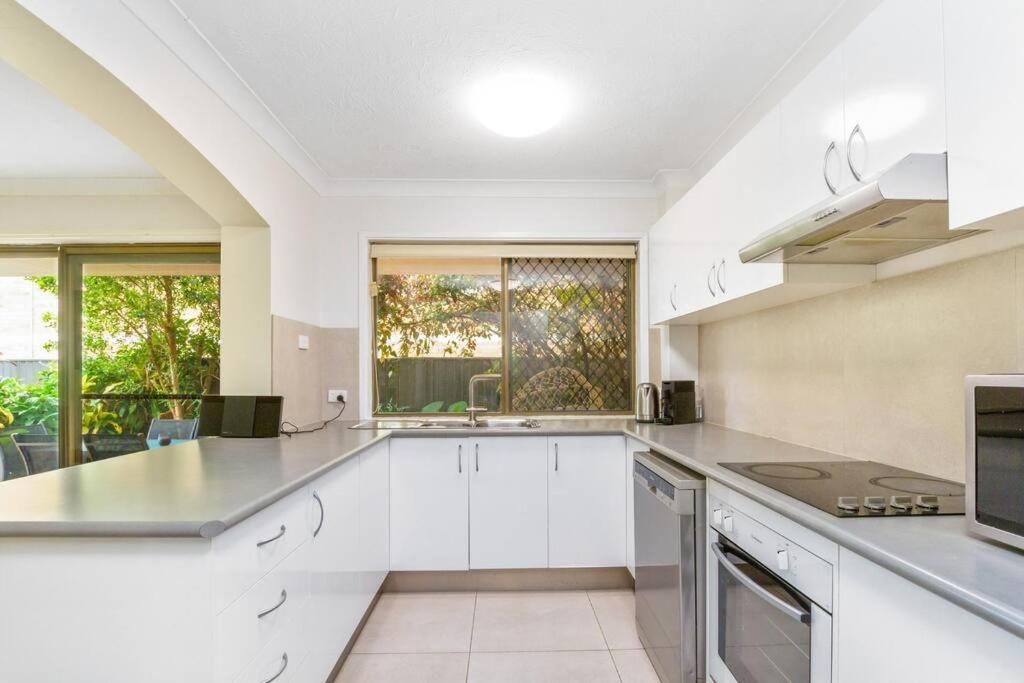 Apartment Paradise Villas- 1 *